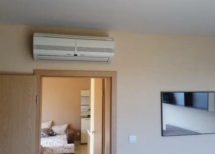 Apartment In River Park