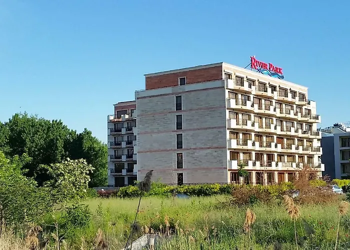 Apartment In River Park *