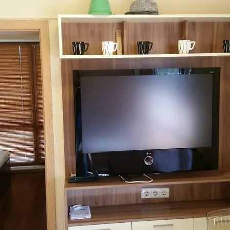 In River Park Apartman Napospart